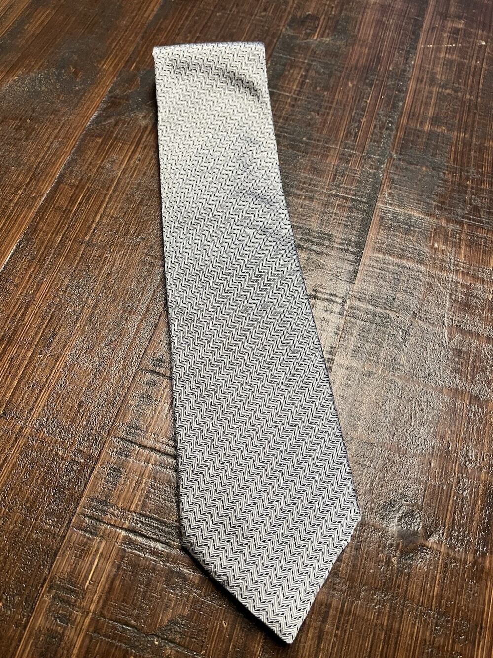 MINT Canali Mens Silk Necktie Tie
